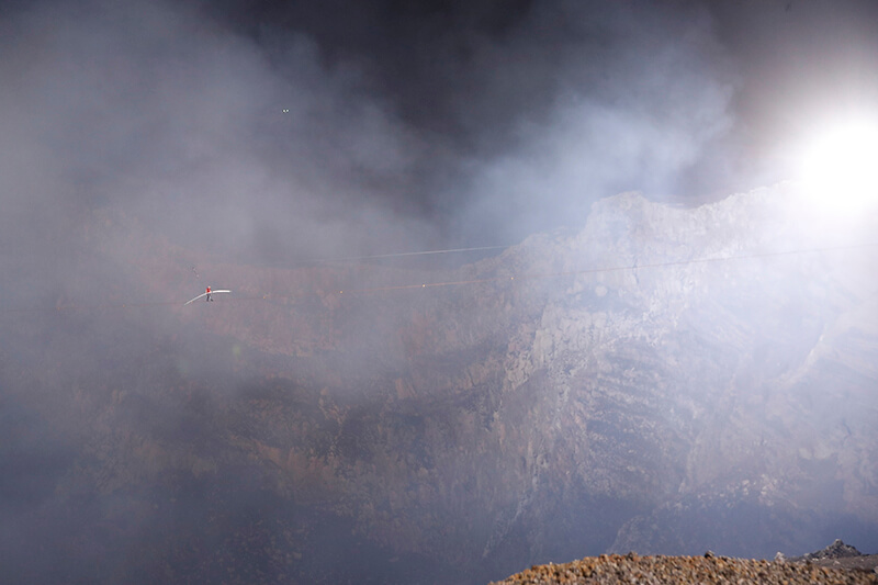 nik-wallenda-volcan-masaya-nicaragua-volcano-live